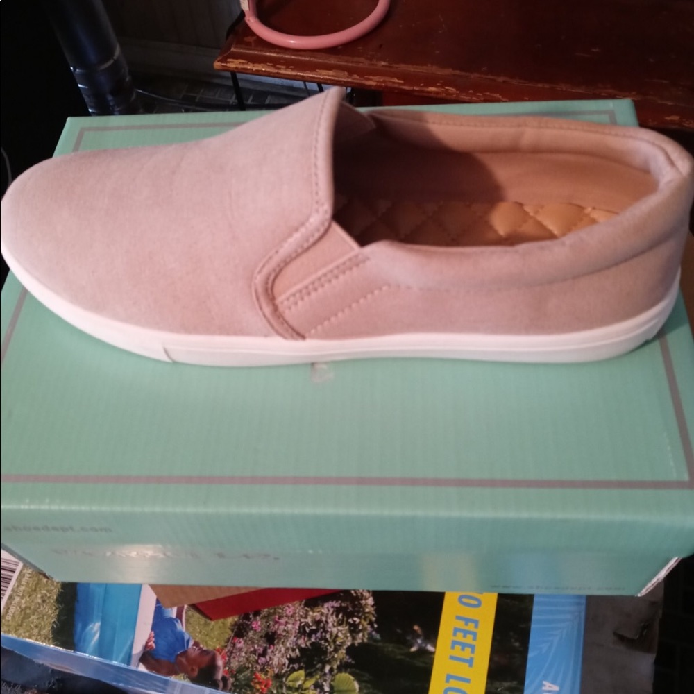 Brown flats
